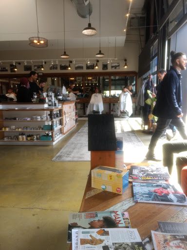 Hair Salon «Peoples Barber & Shop», reviews and photos, 2337 Broadway #101, Oakland, CA 94607, USA