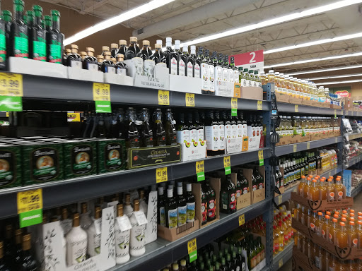 Grocery Store «Grocery Outlet Bargain Market», reviews and photos, 1130 Chester Pike, Sharon Hill, PA 19079, USA