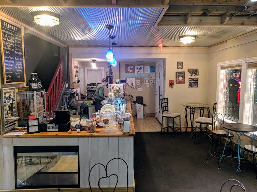 Ice Cream Shop «College Hill Creamery», reviews and photos, 3700 E Douglas Ave #30, Wichita, KS 67208, USA