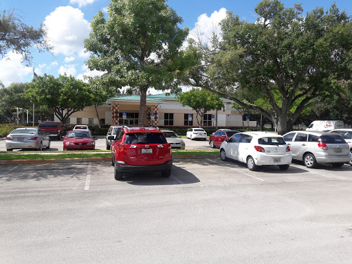 Community Center «Boulevard Heights Community Center», reviews and photos, 6770 Garfield St, Hollywood, FL 33024, USA