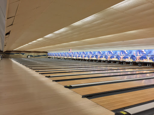 Bowling Alley «Buffaloe Lanes North Family Bowling Center», reviews and photos, 5900 Oak Forest Dr, Raleigh, NC 27616, USA