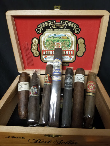 Tobacco Shop «Crescent Springs Tobacco & Liquor», reviews and photos, 535 Buttermilk Pike, Crescent Springs, KY 41017, USA