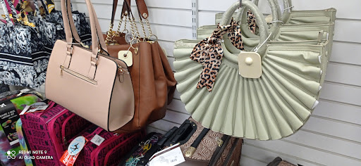 Clothing Store «Citi Trends», reviews and photos, 237 E Lewis and Clark Pkwy, Clarksville, IN 47129, USA