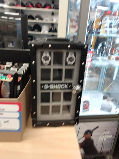 Sporting Goods Store «Olympia Sports», reviews and photos, 250 N Plainfield Rd, West Lebanon, NH 03784, USA