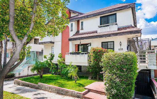 Real Estate Consultant «RE/MAX: Neal Weichel», reviews and photos, 25101 The Old Rd, Santa Clarita, CA 91381, USA