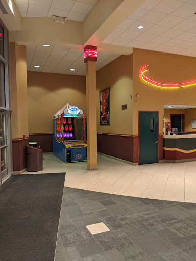 Movie Theater «Goodrich Randall 15 IMAX», reviews and photos, 550 N Randall Rd, Batavia, IL 60510, USA