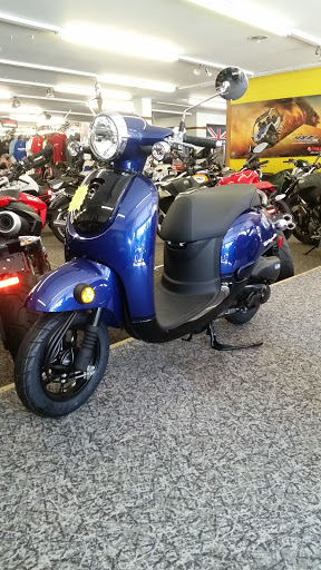 Motor scooter repair shop Saint Louis