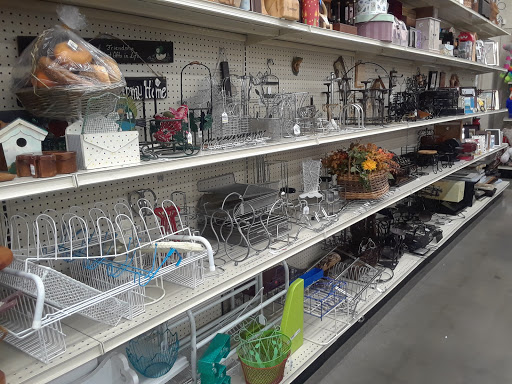 Thrift Store «South Tacoma Goodwill», reviews and photos, 8025 S Hosmer St, Tacoma, WA 98408, USA