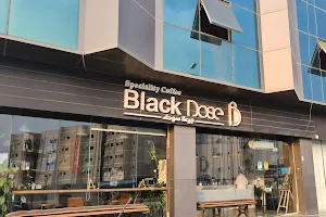 محمصة ومقهى بلاك دوز Black Dose Cafè & Roastery image