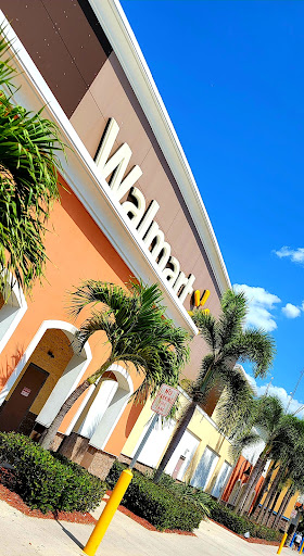 Department Store «Walmart Supercenter», reviews and photos, 19975 S Tamiami Trail, Estero, FL 33928, USA