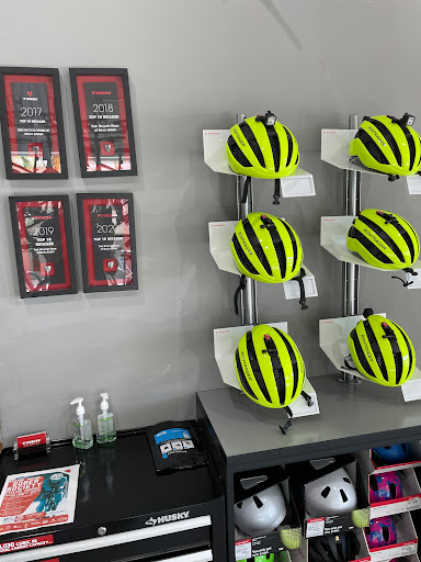 Bicycle Store «Trek Bicycle Store of Boca Raton», reviews and photos, 335 N Federal Hwy, Boca Raton, FL 33432, USA
