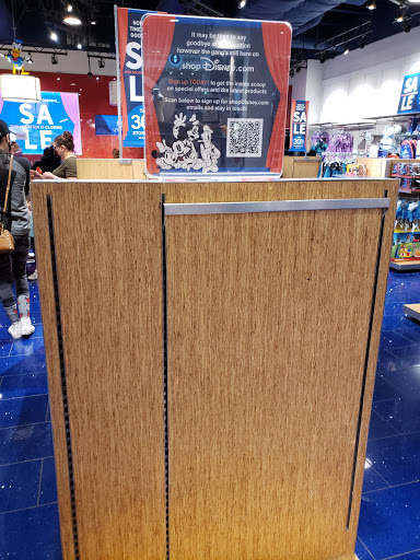 Toy Store «Disney Store», reviews and photos, 7700 W Arrowhead Towne Center, Glendale, AZ 85308, USA