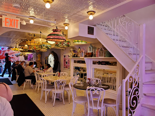 American Restaurant «Serendipity 3», reviews and photos, 225 E 60th St, New York, NY 10022, USA