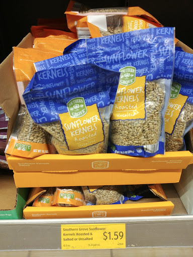 Supermarket «ALDI», reviews and photos, 1600 W 117th St, Lakewood, OH 44107, USA