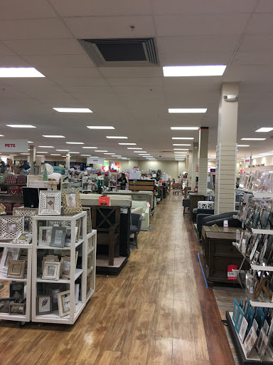 Department Store «HomeGoods», reviews and photos, 5530 Reseda Blvd, Tarzana, CA 91356, USA