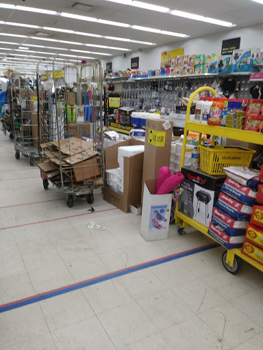 Discount Store «Dollar General», reviews and photos, 7630 Wyoming Ave, Dearborn, MI 48126, USA
