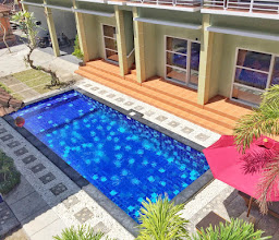 Nuka Beach Inn photo