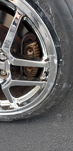 Tire Shop «Discount Tire Store - Saint Paul, MN», reviews and photos, 1350 University Ave W, St Paul, MN 55104, USA