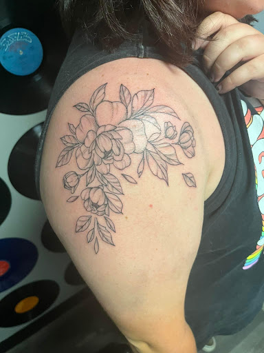 Explore mother of 6 tattoo ideas, creative tattoo ideas in Warner Robins, available at Untold Pain Tattoo Studio