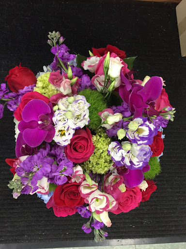 Florist «Station Flowers», reviews and photos, 18 Garth Rd, Scarsdale, NY 10583, USA