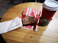 Plats et boissons du Café Starbucks Coffee à Saint-Albain - n°5