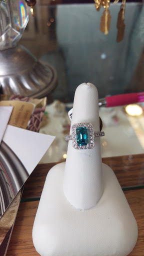 Shopping Mall «Seascape Village Shopping Center», reviews and photos, 2-40 Seascape Village, Aptos, CA 95003, USA