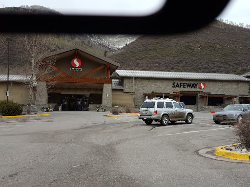 Grocery Store «Safeway», reviews and photos, 2131 N Frontage Rd W, Vail, CO 81657, USA