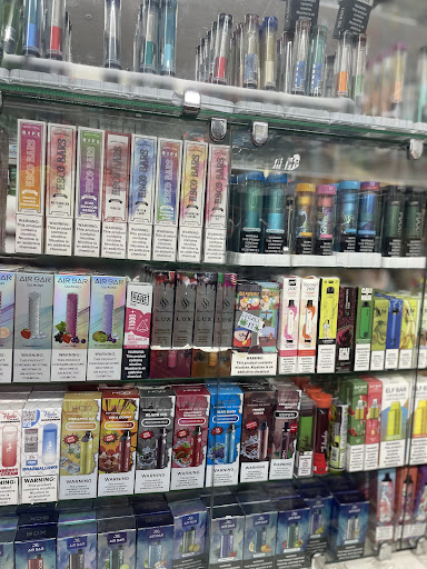 Tobacco Shop «Tobacco Barn», reviews and photos, 1906 N Frazier St, Conroe, TX 77301, USA