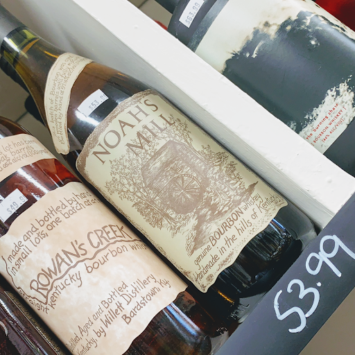 Liquor Store «Carhart Wines & Liquors», reviews and photos, 343 Mamaroneck Ave, White Plains, NY 10605, USA