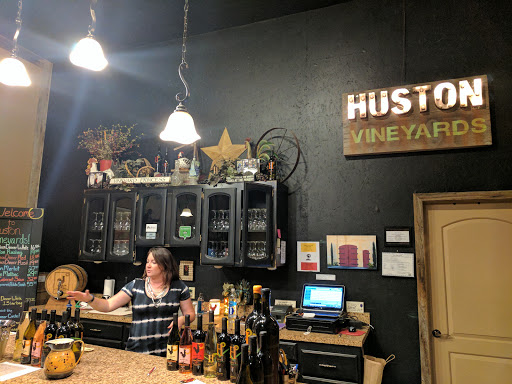 Winery «Huston Vineyards», reviews and photos, 16473 Chicken Dinner Rd, Caldwell, ID 83607, USA