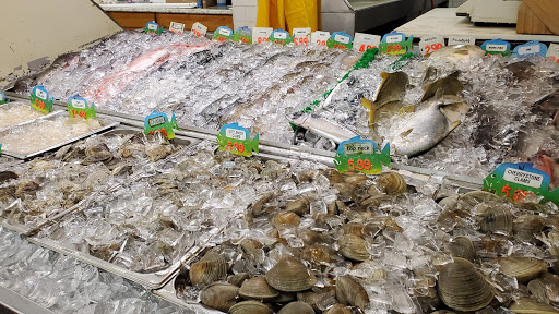 Produce Market «Golden Farm Market», reviews and photos, 6902 U.S. 9, Howell, NJ 07731, USA