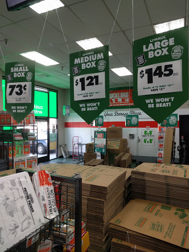 Truck Rental Agency «U-Haul Moving & Storage of Redwood City», reviews and photos, 2200 El Camino Real, Redwood City, CA 94063, USA