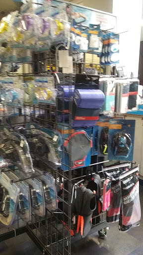 Sporting Goods Store «Big 5 Sporting Goods - Wilshire», reviews and photos, 6601 Wilshire Blvd, Los Angeles, CA 90048, USA