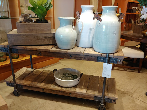 Furniture Store «Pottery Barn», reviews and photos, 403 Chestnut Ridge Rd #5, Woodcliff Lake, NJ 07677, USA