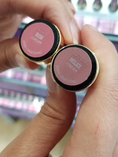 Hair Salon «Ulta Beauty», reviews and photos, 4023 S Mooney Blvd, Visalia, CA 93277, USA