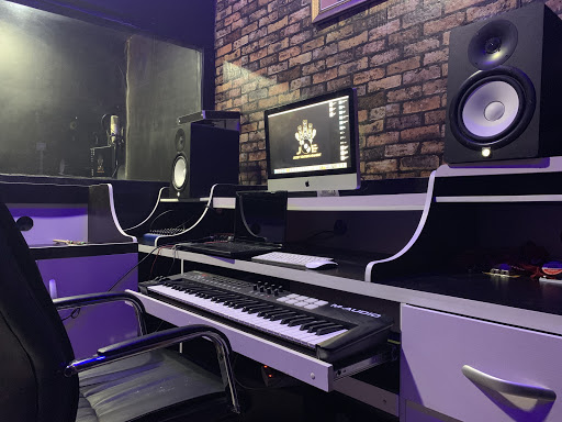 Jezzy Entertainment, Dan suleman crescent, 20 abraham adesanya, 101245, Lekki, Nigeria, Appliance Store, state Ogun