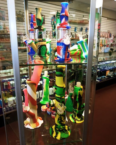 Tobacco Shop «The Gas Pipe», reviews and photos, 4420 Maple Ave, Dallas, TX 75219, USA