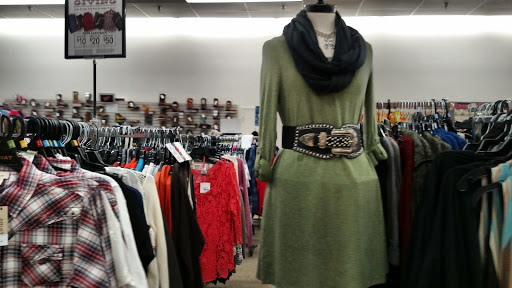 Animal Feed Store «FELDMANS Farm & Home», reviews and photos, 1332 W Kansas St, Liberty, MO 64068, USA