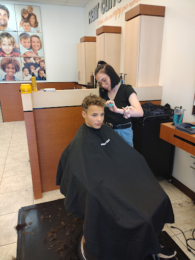 Hair Salon «Hair Cuttery», reviews and photos, 245 Retail Commons Pkwy Ste 10, Martinsburg, WV 25403, USA