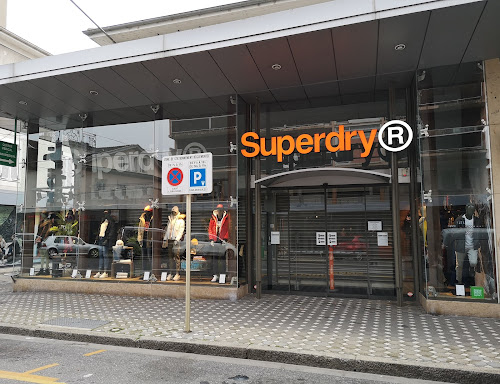 Superdry Store Annemasse à Annemasse