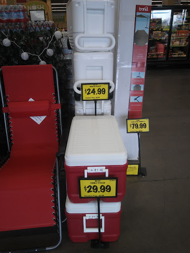 Grocery Store «Grocery Outlet Bargain Market», reviews and photos, 1026 South St, Orland, CA 95963, USA