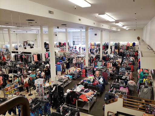 Department Store «JCPenney», reviews and photos, 6420 Pacific Blvd, Huntington Park, CA 90255, USA
