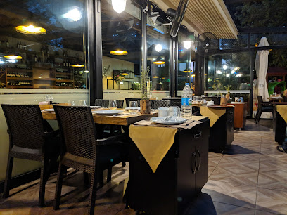 Vahap Usta Et Restaurant - Gürsu, Atatürk Blv. No:160, 07070 Konyaaltı/Antalya, Türkiye