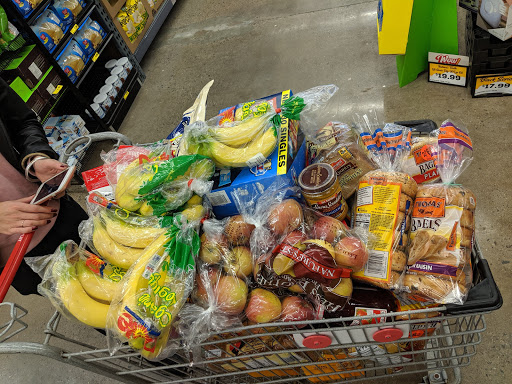 Grocery Store «Grocery Outlet Bargain Market», reviews and photos, 1130 Chester Pike, Sharon Hill, PA 19079, USA