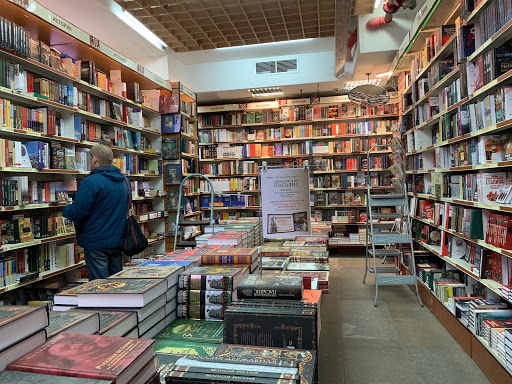 Bookstores open on Sundays Moscow