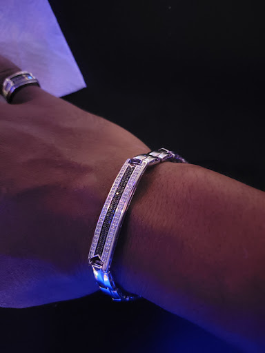 Jewelry Store «Zales - The Diamond Store», reviews and photos, 1246 Town East Mall, Mesquite, TX 75150, USA