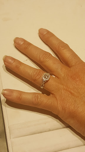 KAY Jewelers image