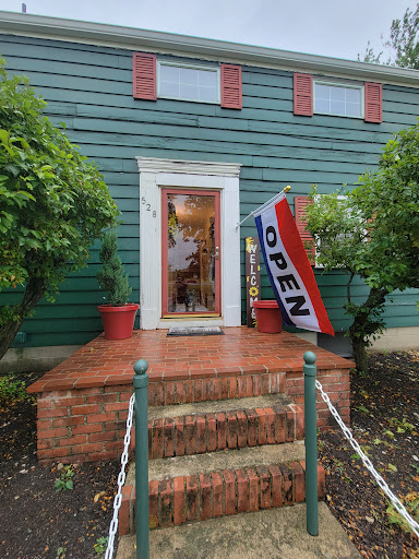 Furniture Store «drab to Fab Furnishings», reviews and photos, 209 S Main St, Winchester, IN 47394, USA