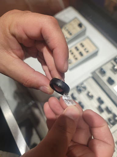 Shopping Mall «Clinton Crossing Premium Outlets», reviews and photos, 20 Killingworth Turnpike, Clinton, CT 06413, USA