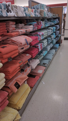 Department Store «T.J. Maxx», reviews and photos, 154 Rt. 9 - Rd 3, Englishtown, NJ 07726, USA